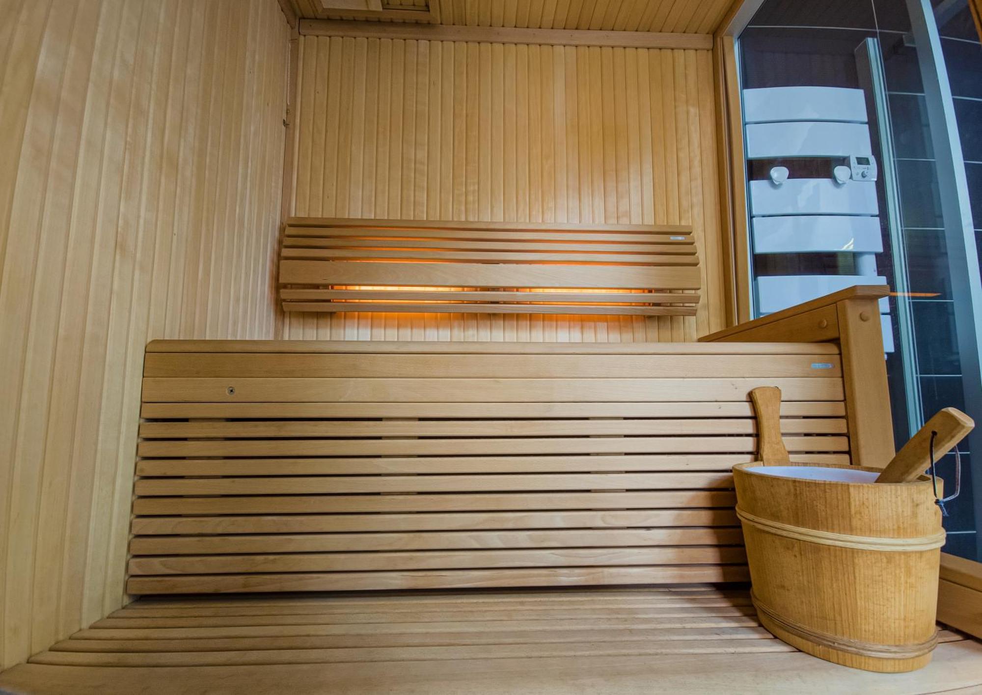 Ti Vaen I Maison Traditionnelle Bretonne & Sauna Lanvéoc Dış mekan fotoğraf